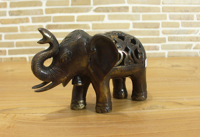 Elefant-gross-bronze-offen2